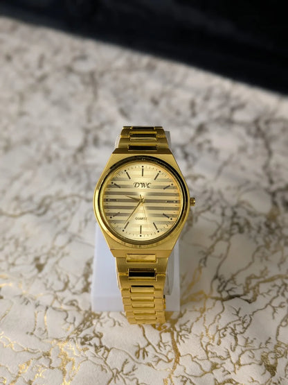 DWC Classic Quartz Analog Watch – Modern Minimalist Design with Premium Stainless Steel Strap and Scratch-Resistant Glass