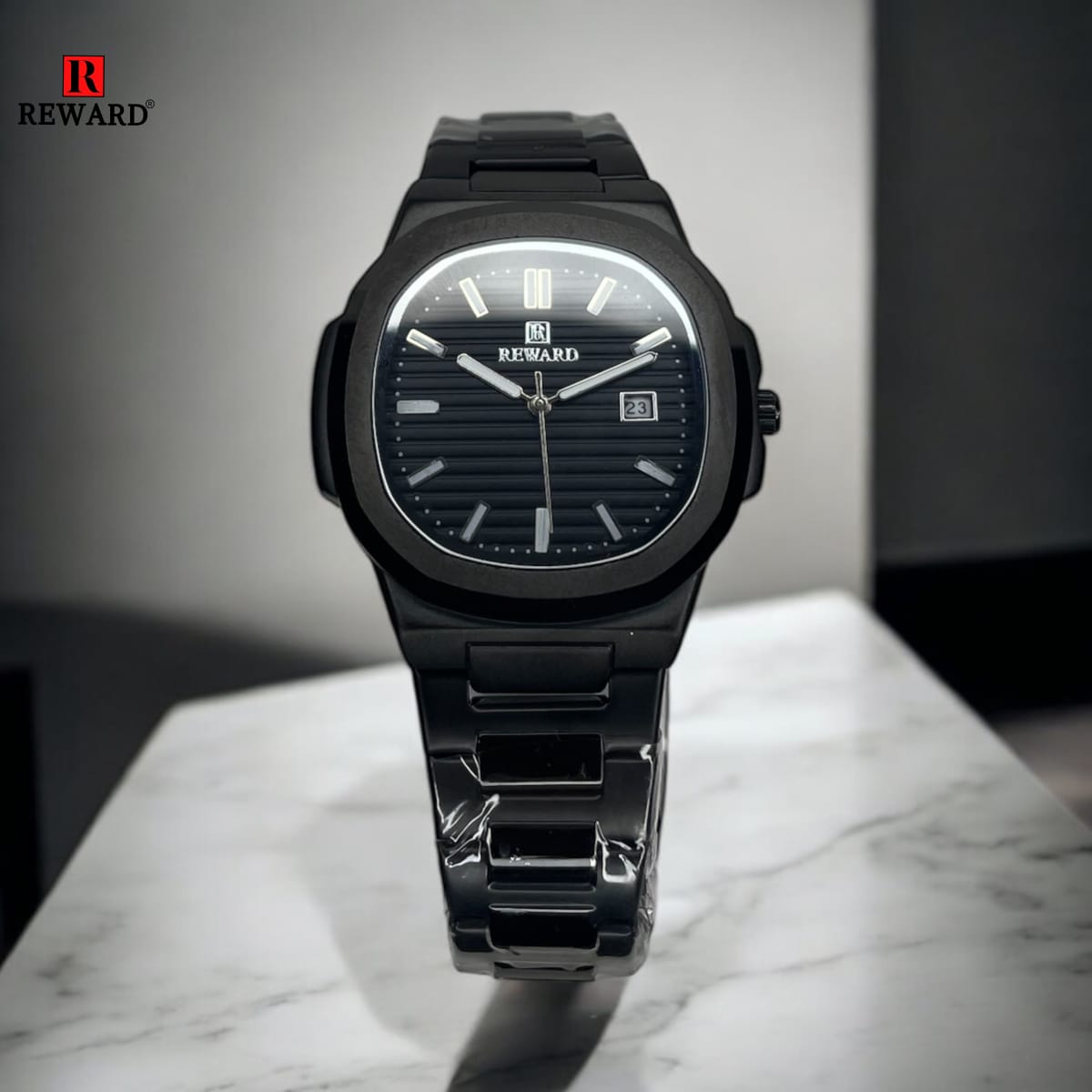 Reward Premium Men's Analog Stainless Steel Watch – Black & Silver