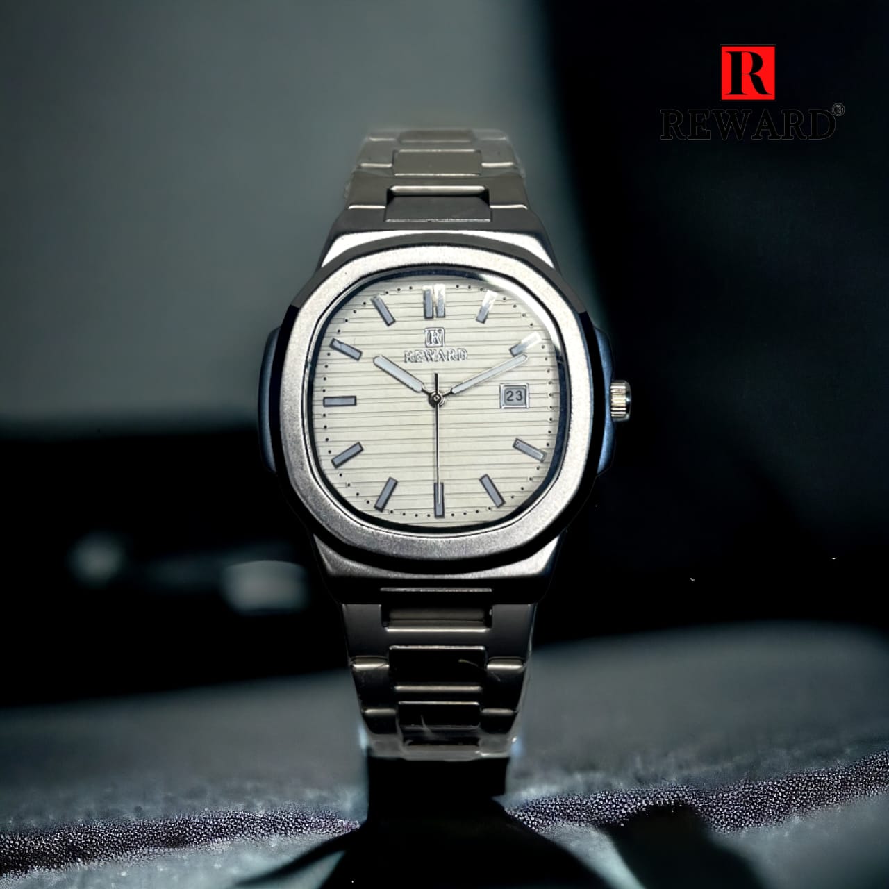 Reward Premium Men's Analog Stainless Steel Watch – Black & Silver